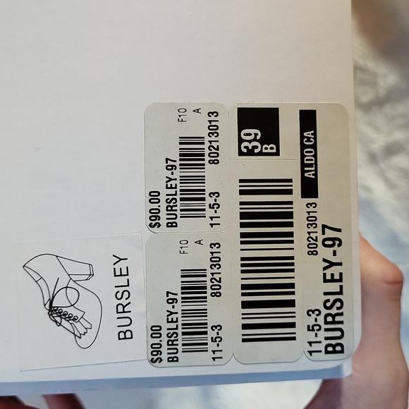 NWT! Black Leather High Heels with Fringe! Size 39! - Picture 10 of 13